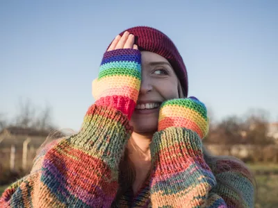 These 7 Nervous Habits Might Actually Be Signs They’re Into You